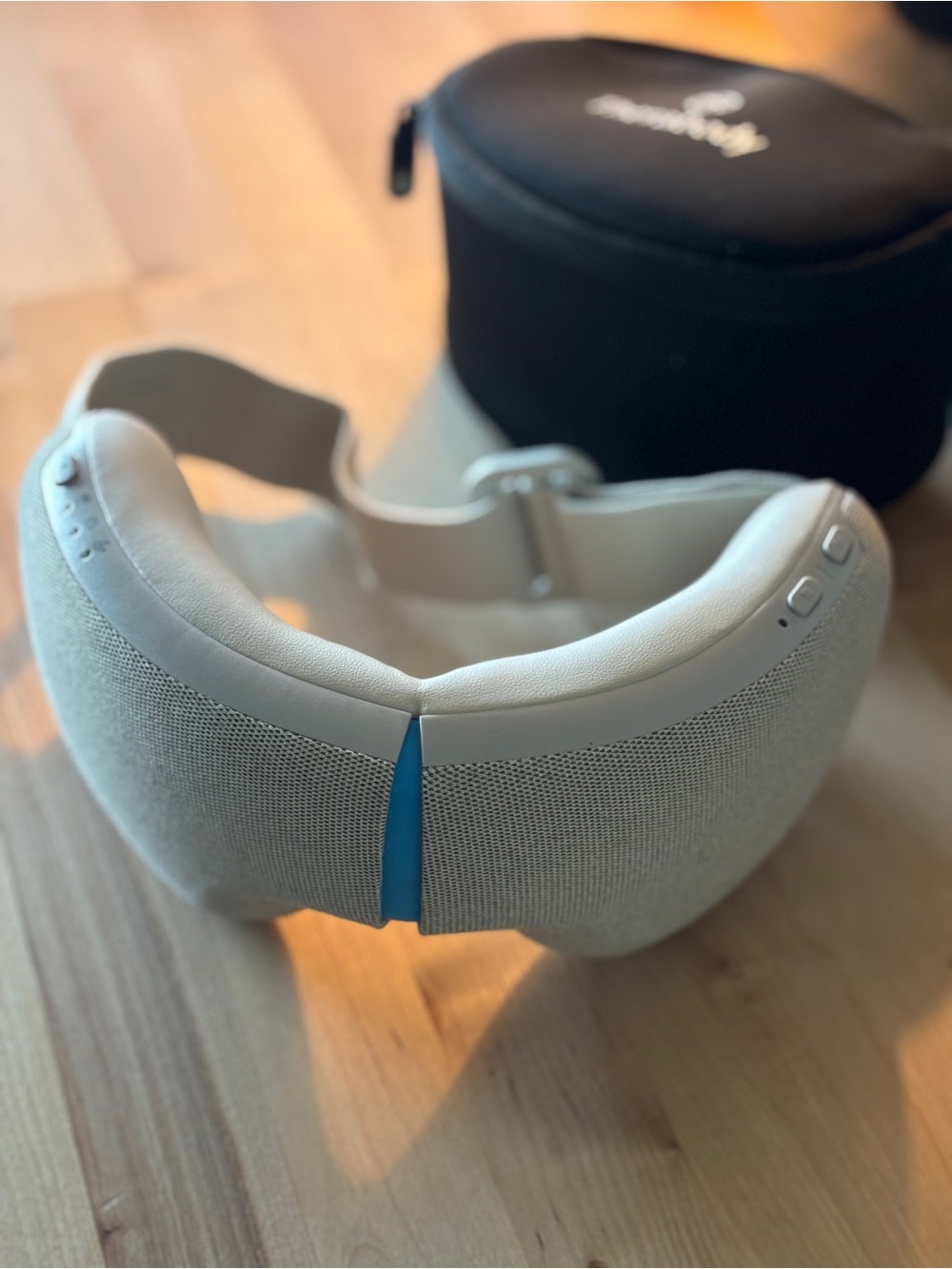 Therabody SmartGoggles Heated Eye Mask & Eye Massager Like New